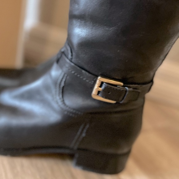 Michael Kors two toned boots size 8.5 - Picture 3 of 6